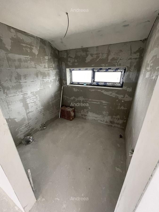 Casă cu 4 camere în Sânpetru - 4