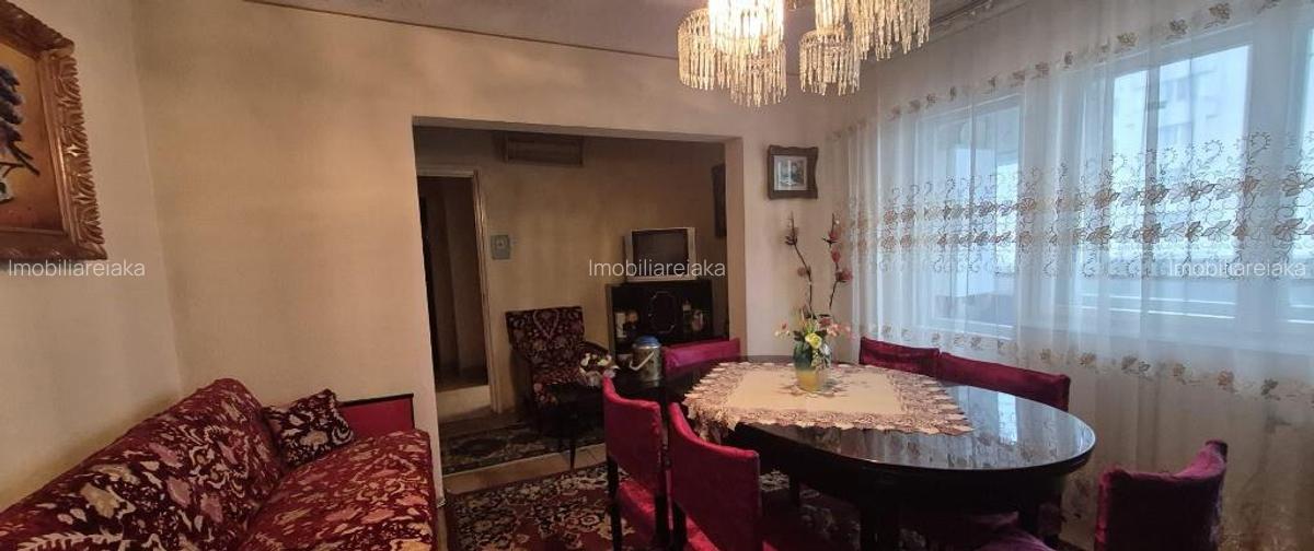 Decebal, 4 camere - 1