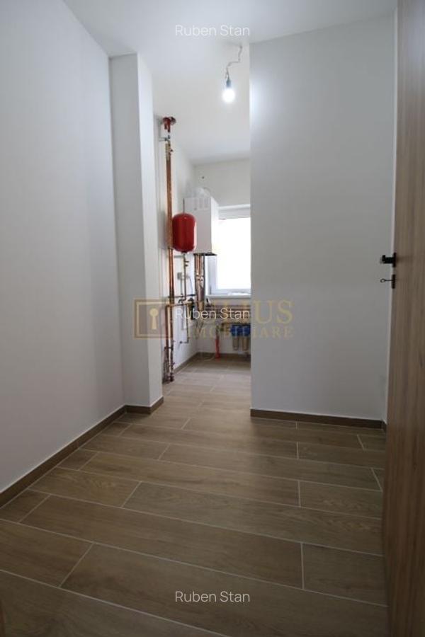 Casa zona Lunei, 5 camere + 3 bai, centrala proprie, prima inchiriere - 18