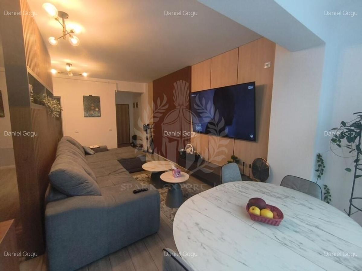 APARTAMENT 3 CAMERE// ZONA 9 MAI - 1