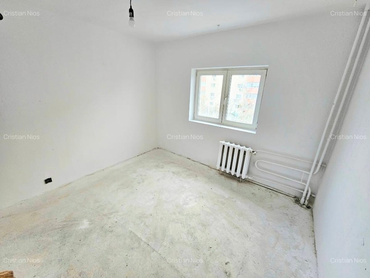 Vand apartament 3 camere Calea Vitan zona Mall - 3