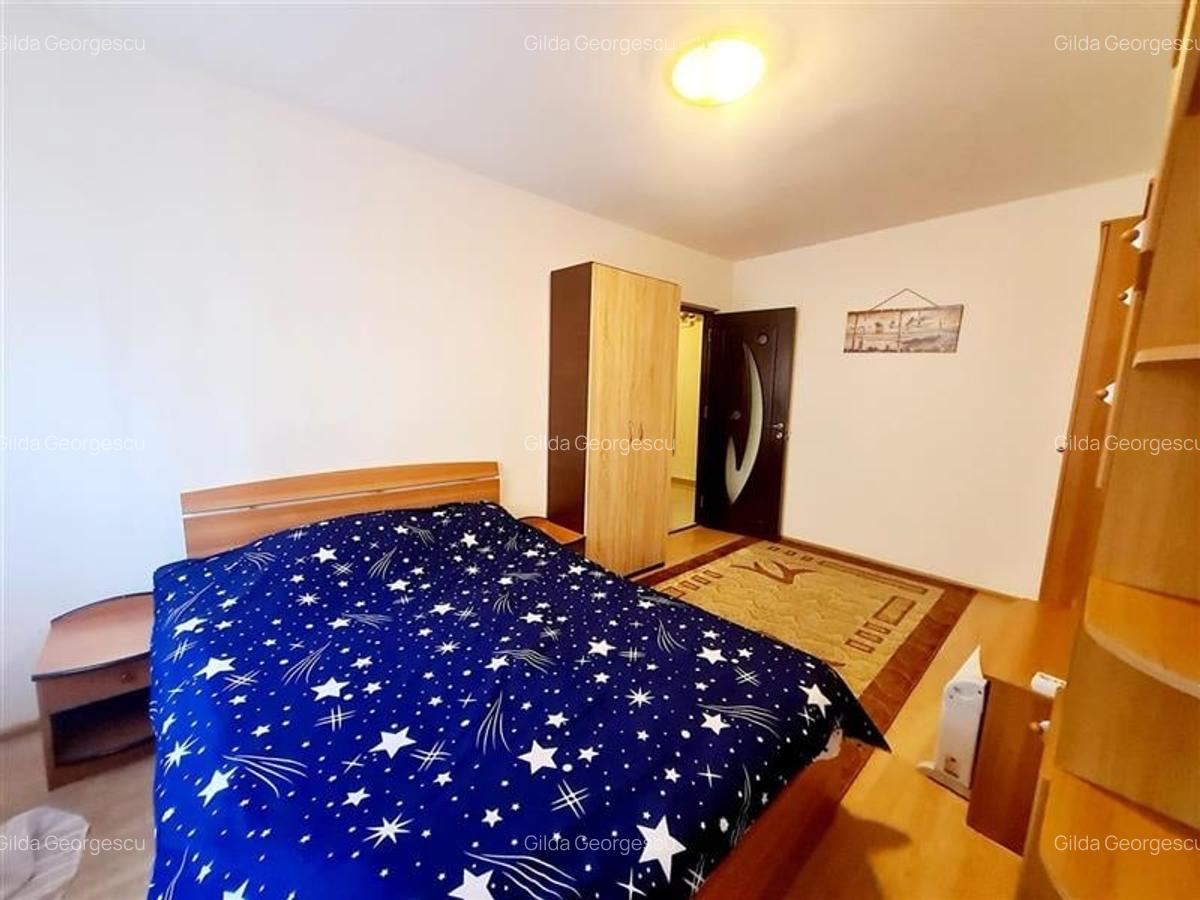 Apartament cu 3 camere semidecomandat în Centrul Civic - 4