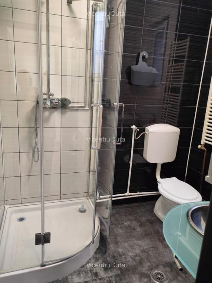 VAND APARTAMENT  DOUA CAMERE CU INTRĂRI SEPARATE - 30