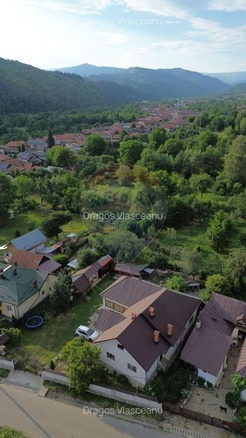 Casa de vanzare in Leresti - la baza muntelui Iezer. - 3
