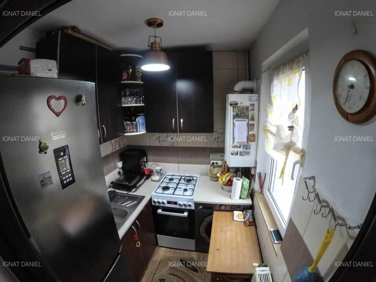 Apartament de 2 camere, etajul 1/4, zona Alexandru cel Bun - 2