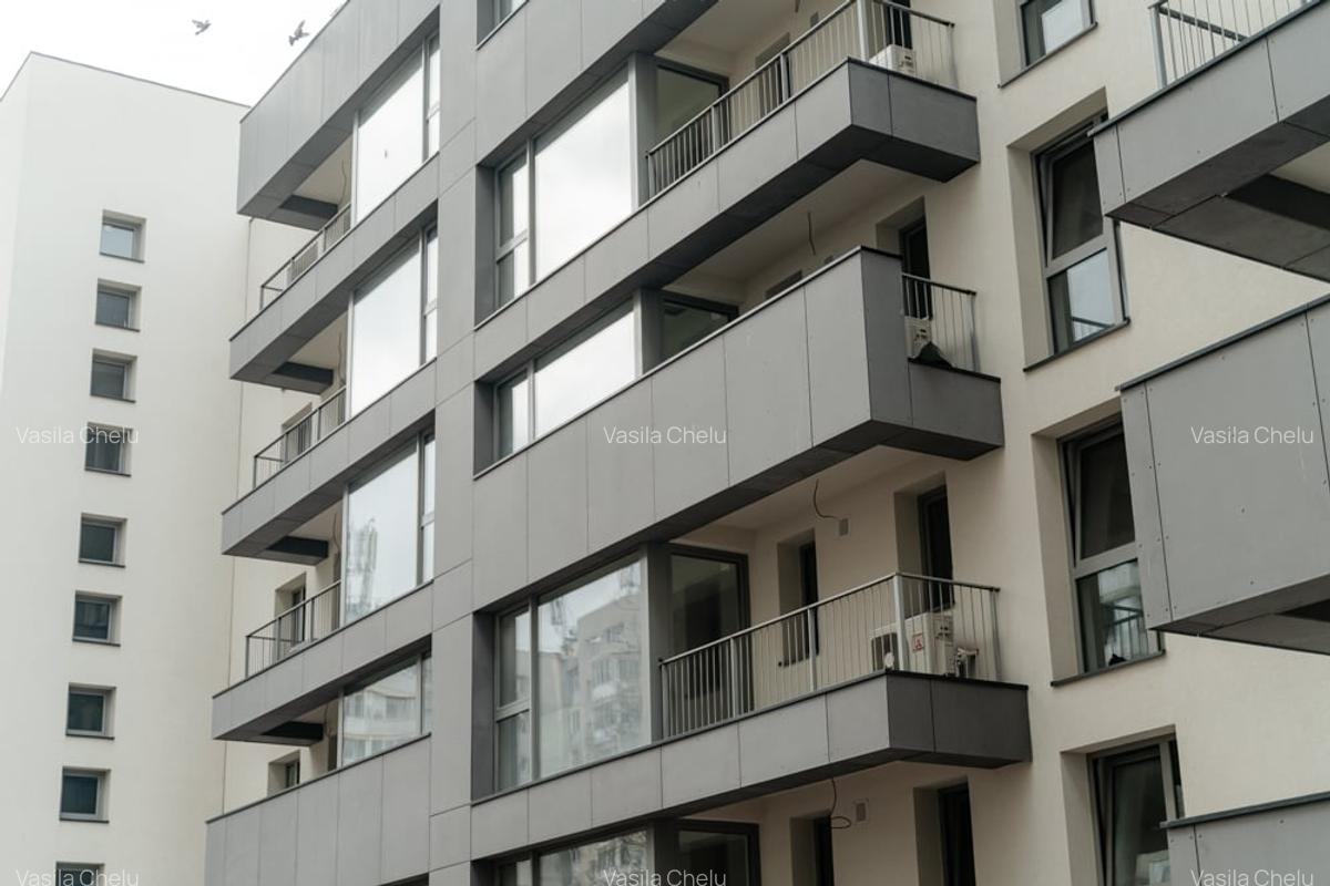 Apartament cu 4 camere decomandat în Tei - 6