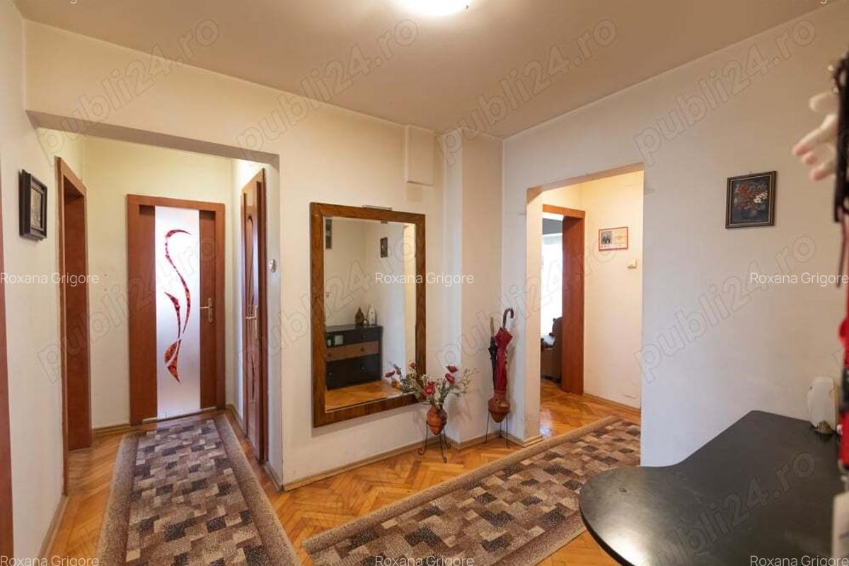 Apartament 4 camere de vanzare - Centru Civic - 8