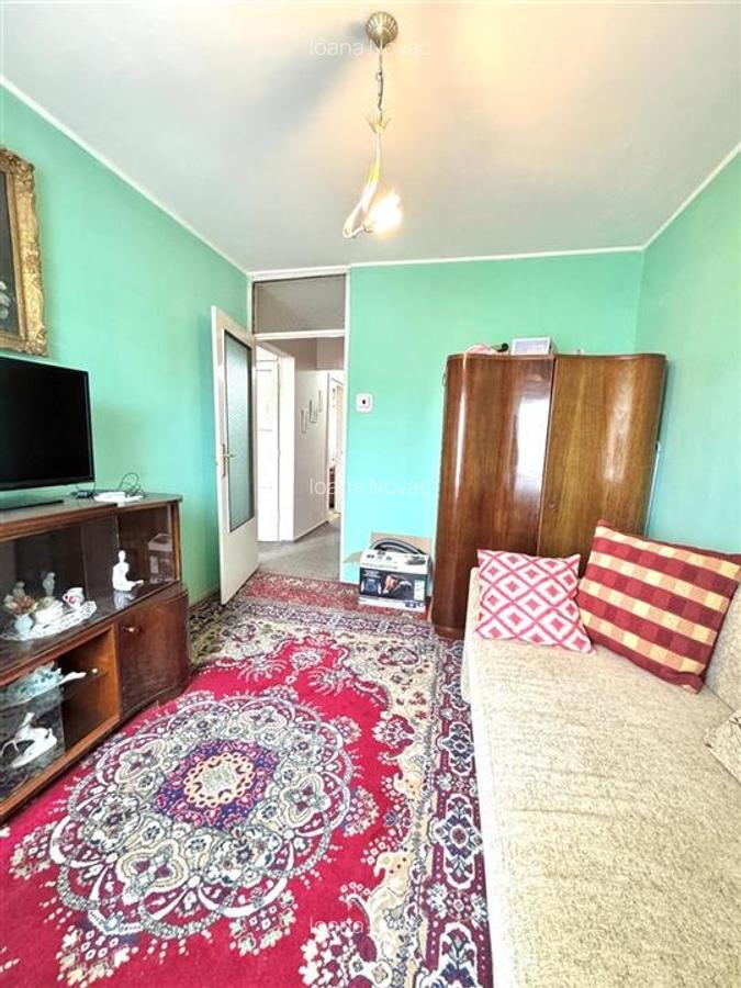 Apartament 3 camere, Rogerius, etaj intermediar - 2