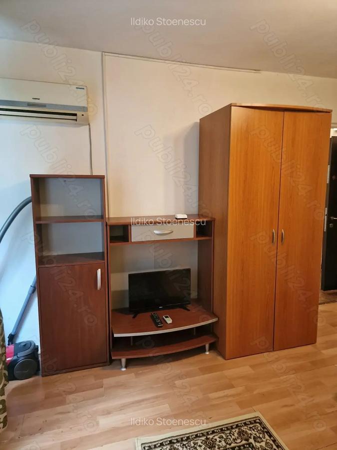 Proprietar, inchiriez apartament cu o camera - 2