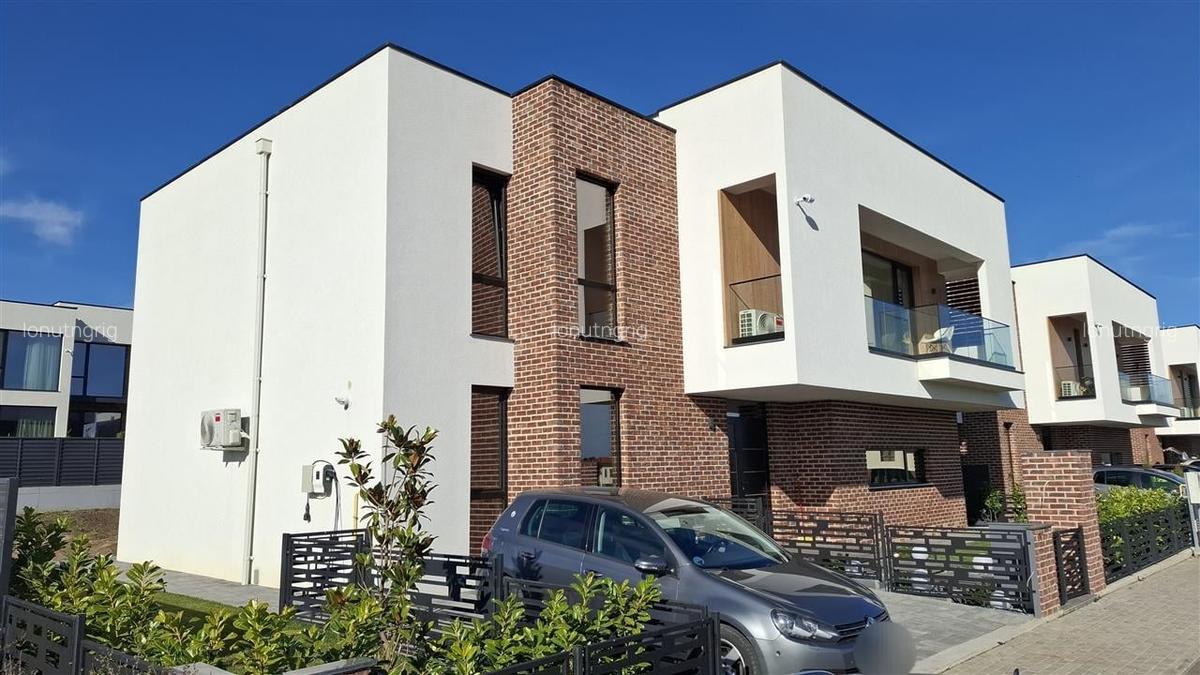 Casa Lux Iasi, Platoul Insorit Galata, S.u 171 mp, 0% Comision - 20