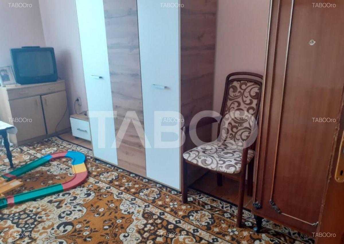 Casa 6 camere 3 bai curte si gradina 400 mp panouri fotovolt - 11