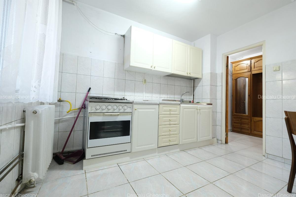 TITAN, apartament 3 camere decomandate, etaj 1 cu centrala termica - 11