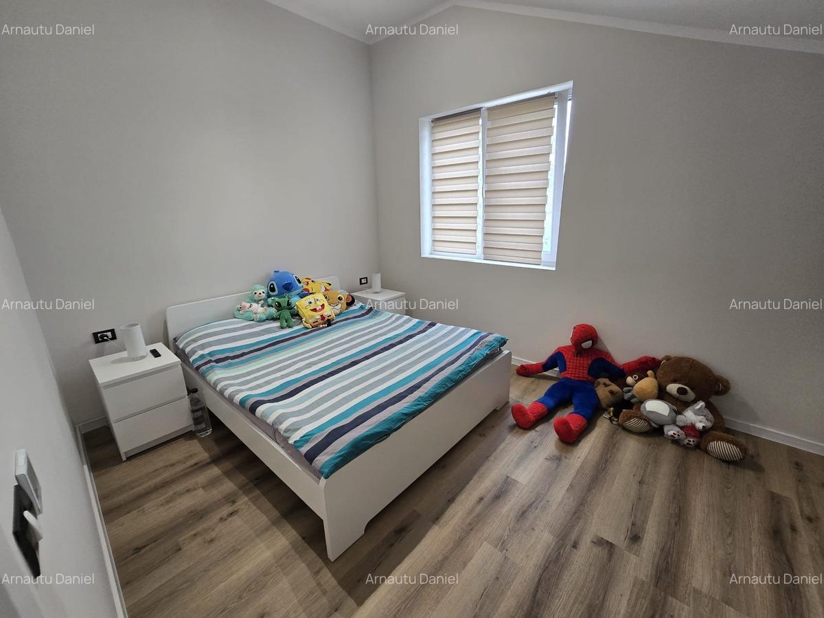 Duplex despartit prin camera tehnica - 4 camere 149.000 Euro - 15