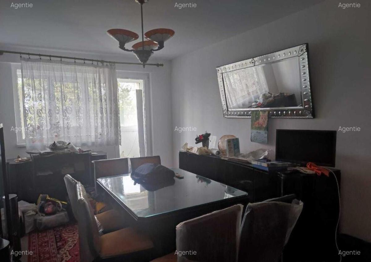 Apartament 3 camere Vitan - Auchan - 1