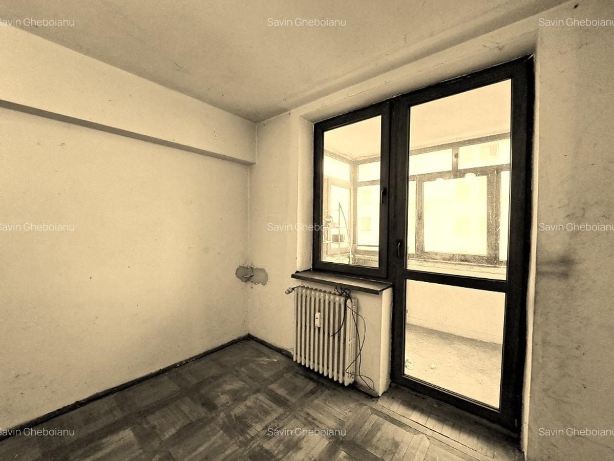 TWO-ROOM APARTMENT / 44 sqm / 6th FLOOR of nine / GARA DE NORD AREA - 11