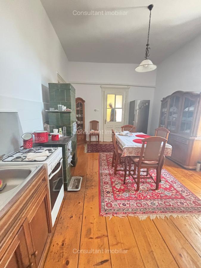 Vand casa in sag cu  gradina mare 275000 euro - 1