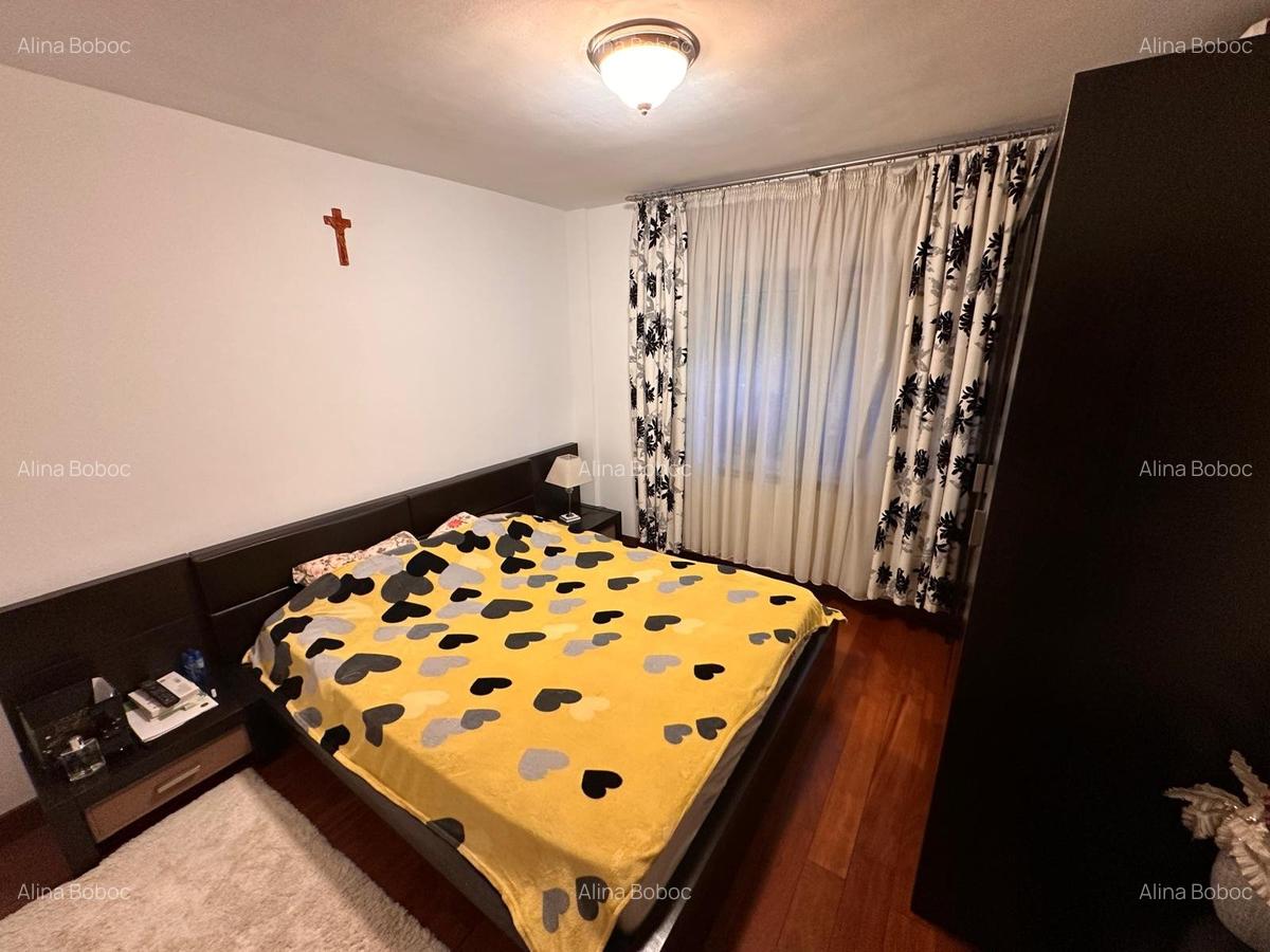 Vanzare apartament 3 camere decomandat, Mall Vitan, etaj 1/4, centrala termica - 11