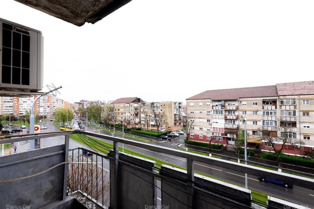 Apartament cu 3 camere decomandat în Calea Aradului - 12