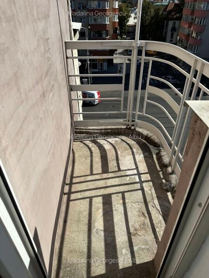 Apartament cu 2 camere decomandat în Armeneasca - 12