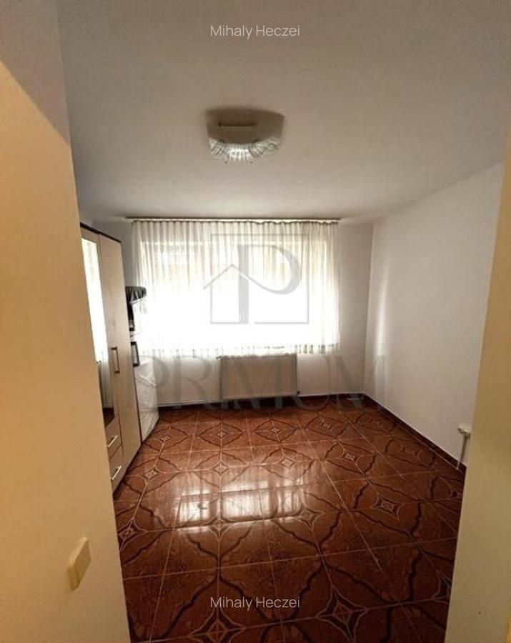 Garsoniera Renovata - Bloc Anvelopat - Mobilat si Utilat - Z - 3