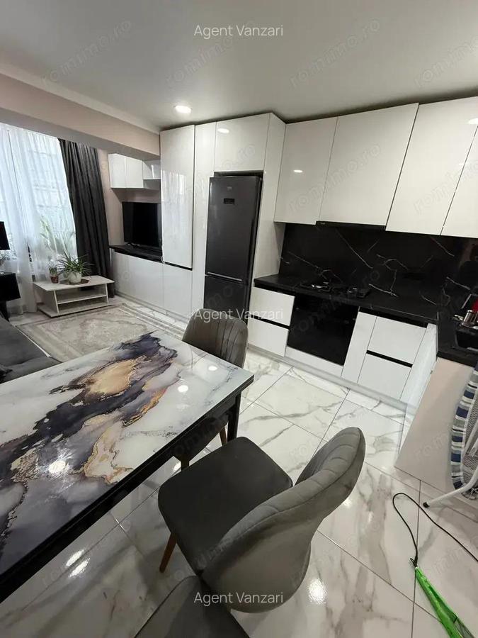 Apartament cu o camera de vanzare pe Alea Detunata - 3