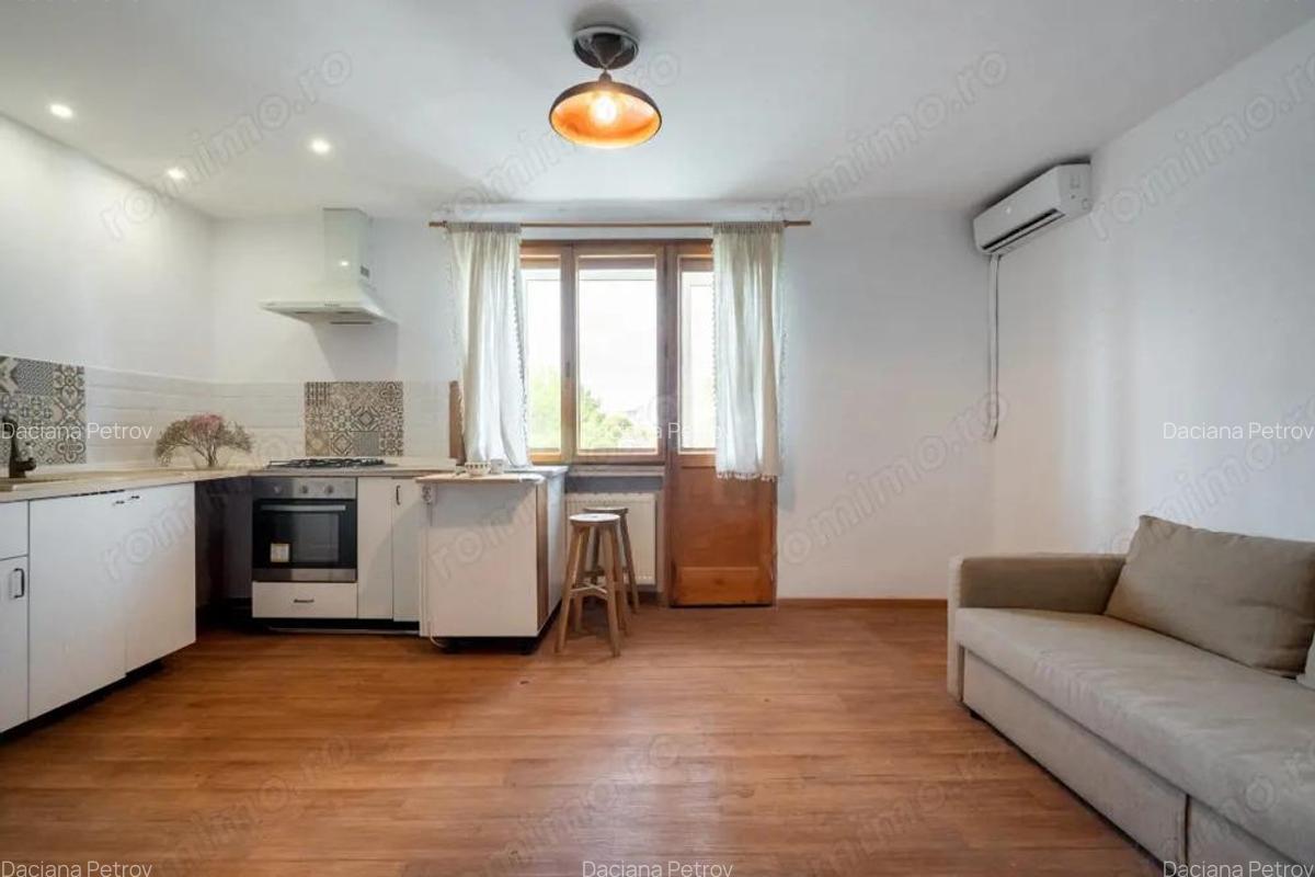 Cuibul din centru - 16