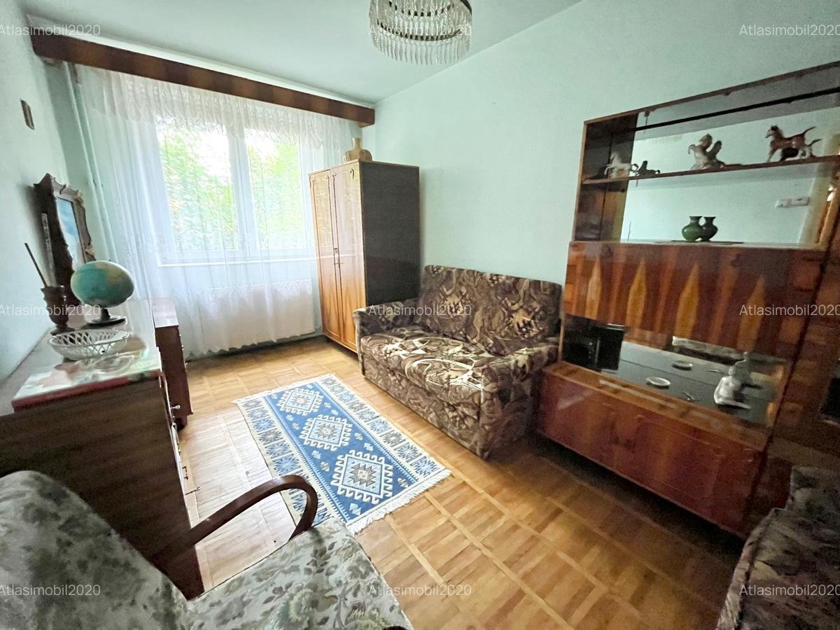 APARTAMENT CU 3 CAMERE ETAJUL 1, DECOMANDAT, ZONA BIG - 4