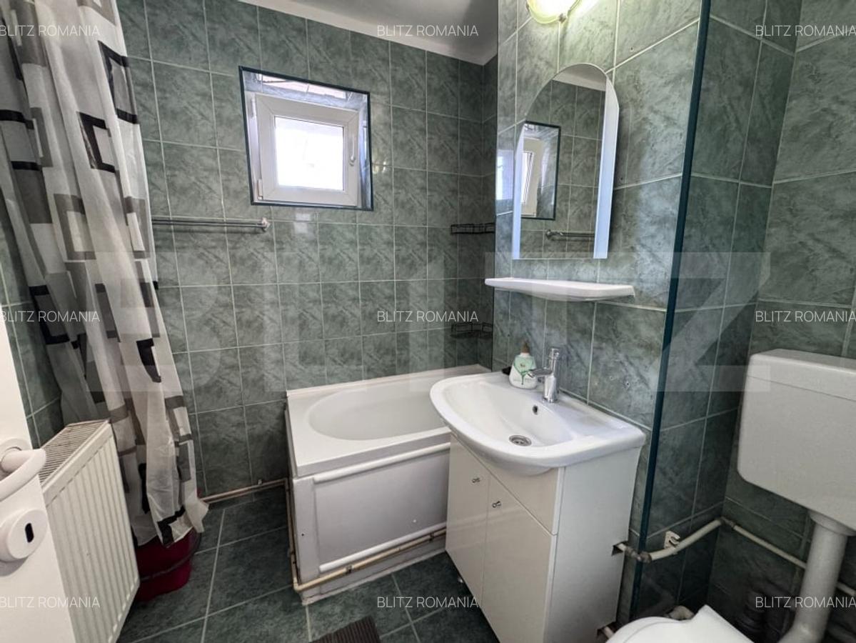Apartament semidecomandat in Micro 6 - 9