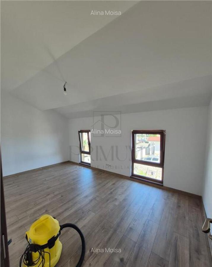 Duplex finalizat - bine compartimentat - toate utilitatile - - 10