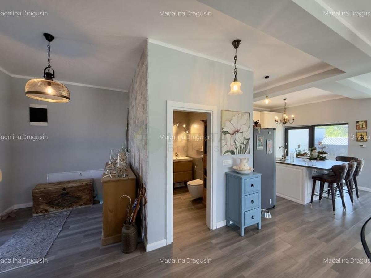 Vila 4 camere, curte amenajata | Strada Petre Ispirescu - 8