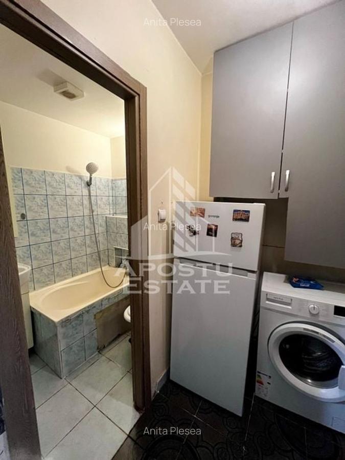 Garsonieră decomandată, mobilată în UMT - 5