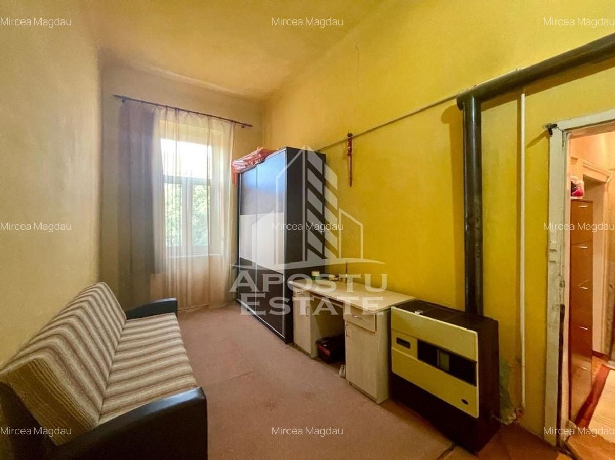 Apartament decomandat, 2 camere curte comuna - Zona Piata Sarbeasca - 4