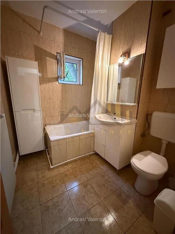 Apartament 2 camere, decomandat, 50 mp, Et.1 + centrala - Zona Torontalului - 12 Apartament 2 camere, decomandat, 50 mp, Et.1 + centrala - Zona Torontalului - 12