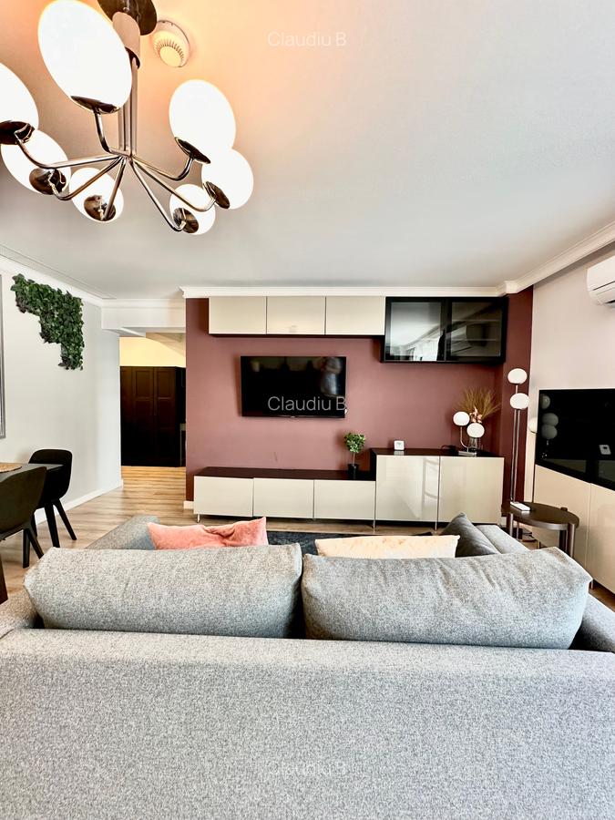 Apartament cu 2 camere semidecomandat, mobilat în 13 Septembrie - 6