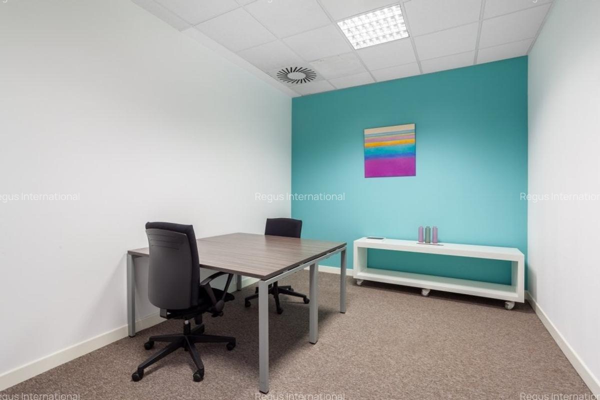 Spațiu de birou privat pentru 5 persoane în Regus Floreasca Plaza - 9