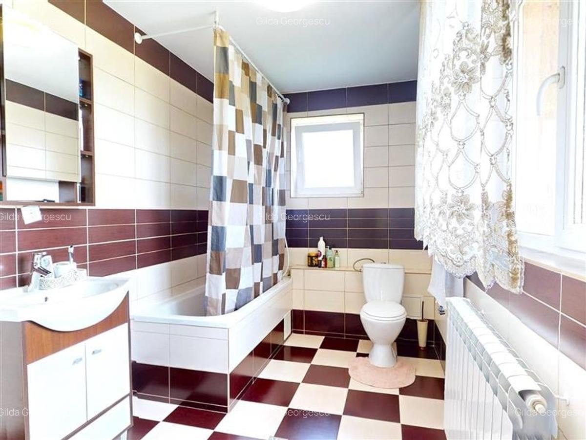 Refugiu elegant in Harman, Locuinta luminoasa, gradina proprie, priveliste panor - 36