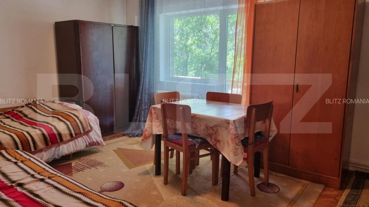 Apartament de vanzare, cu 3 camere, 69 mp, zona Carpati 2 - 4