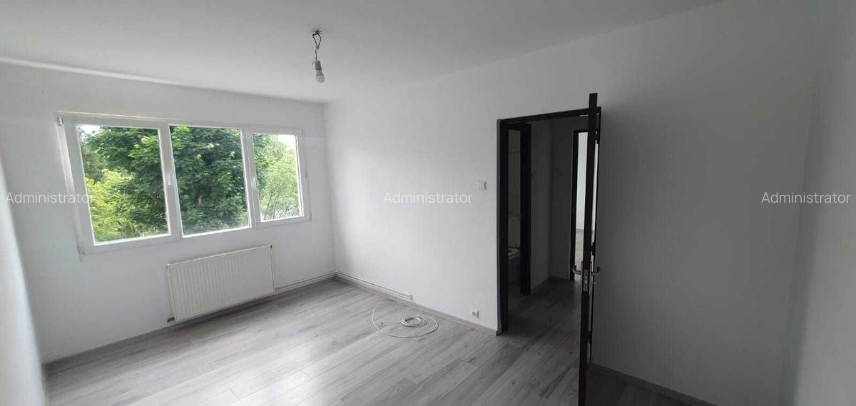Apartament 2 camere Gemenii,renovat,liber,100000 Euro - 2