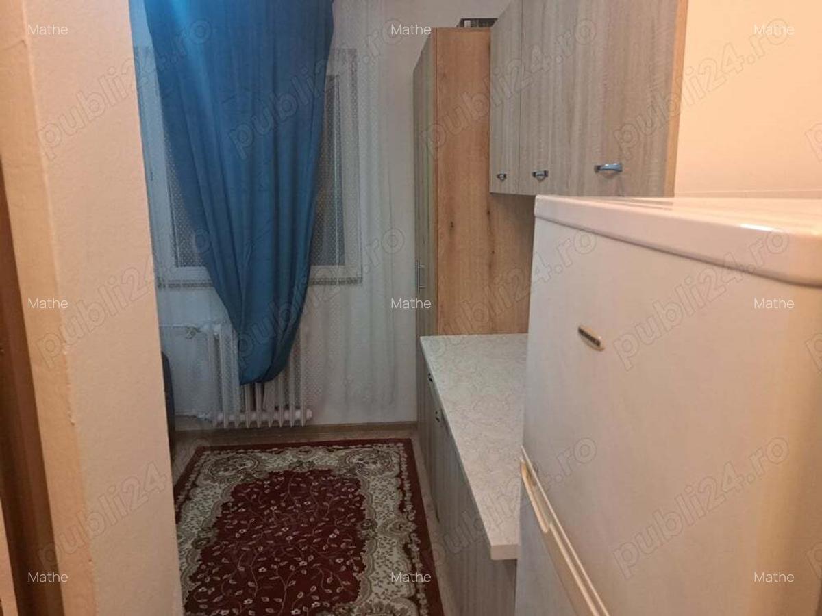 Inchiriez gardoniera - 2