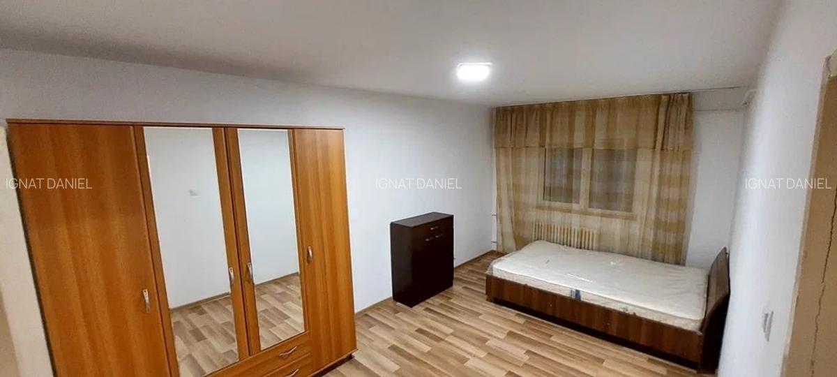 Apartament cu 2 camere, decomandat, zona Nicolina-Lidl - 1