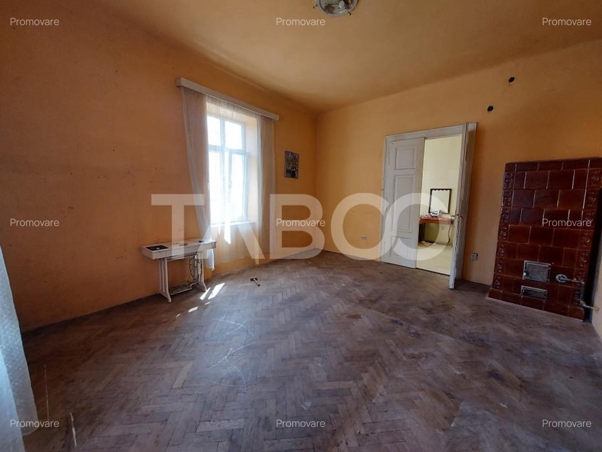 Apartament de vanzare 75 mpu 3 camere etaj 1 Centrul Istoric din Sibiu - 1