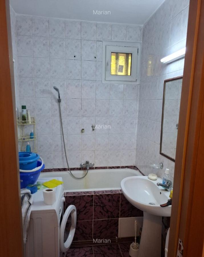 Proprietar,apartament 3 cam Vila(nr.31),Pajura,str.Presei,renovat,et.2 - 8