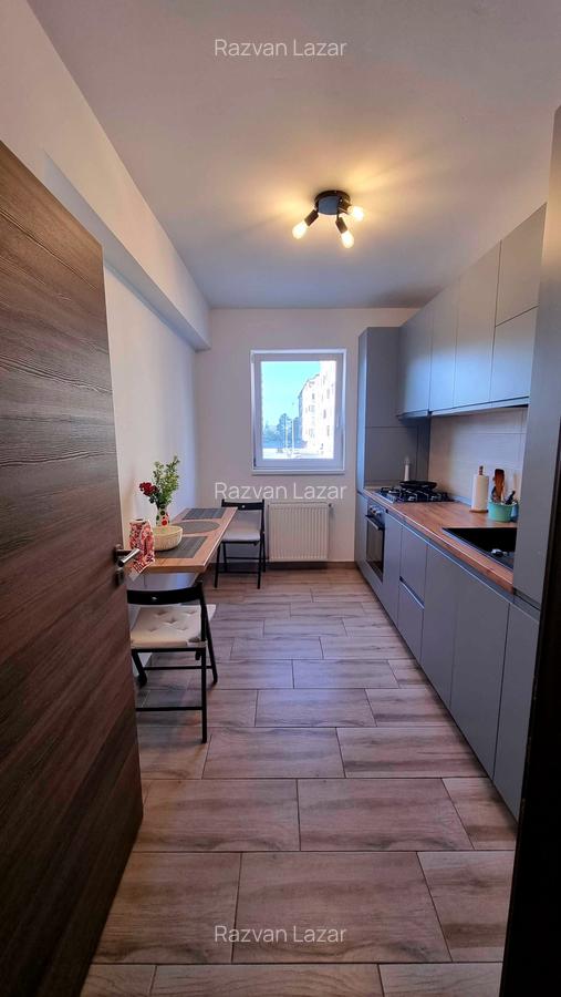Apartament cu 3 camere decomandat, mobilat în Apărătorii Patriei - 4