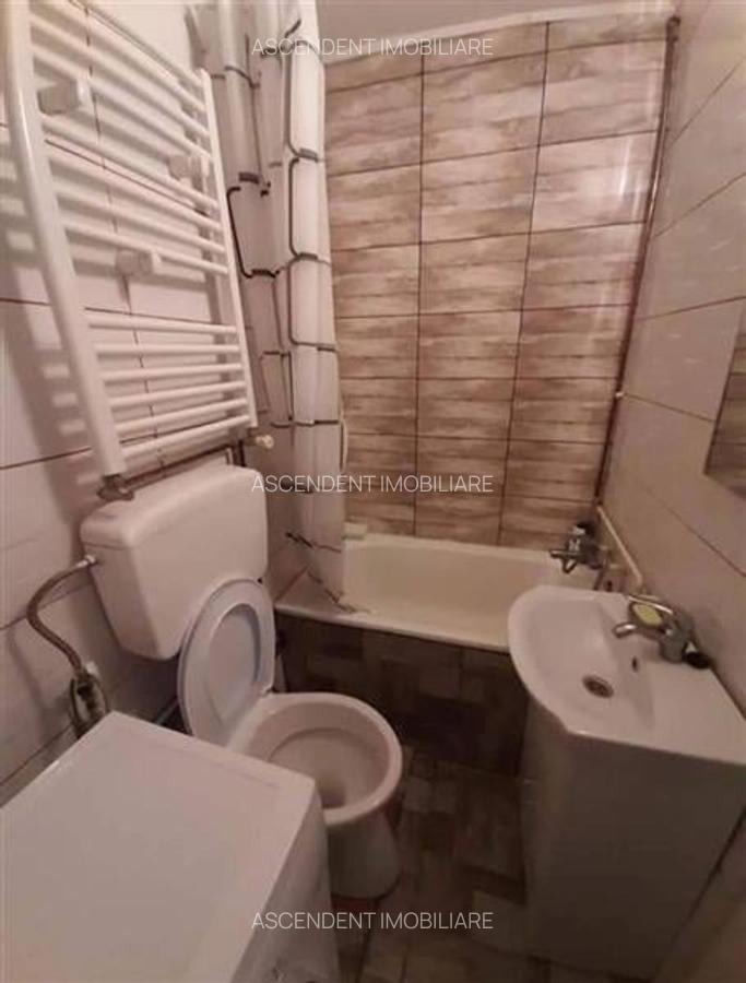 Garsonieră decomandată în Bartolomeu - 4