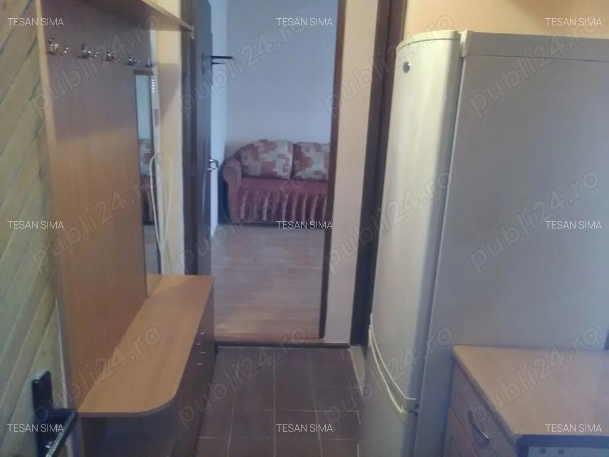 Inchiriez apartament 2 camere - 1