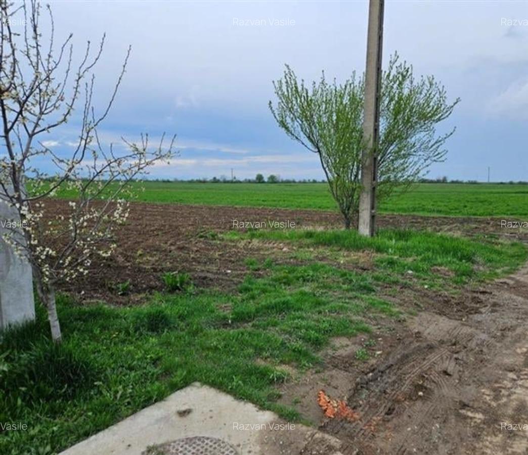 Teren pretabil mic cartier rezidential in apropiere de Ploiesti West Park si com - 2