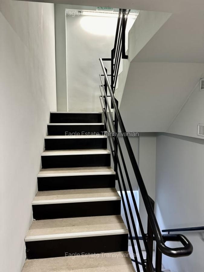 Spatiu Comercial/Biroruri +sala productie/depozit, 413 m2 - 8