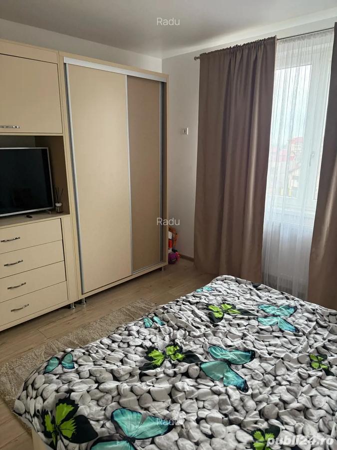 De vanzare apartament 3 camere - 1