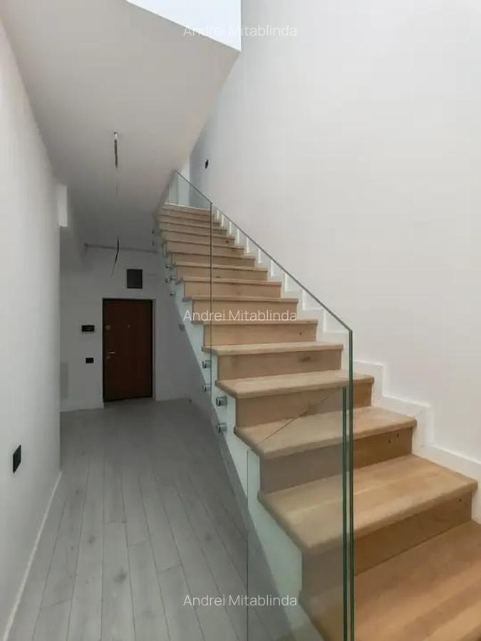 Apartament cu 5 camere decomandat în Titan - 6