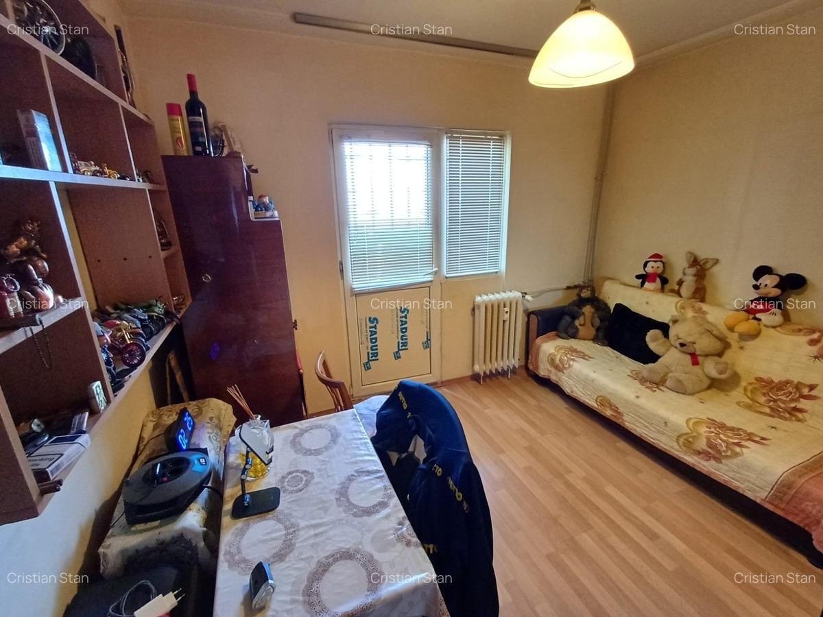 Vanzare apartament 3 camere Militari - Pacii et 9/10 vedere libera panoramica - 3